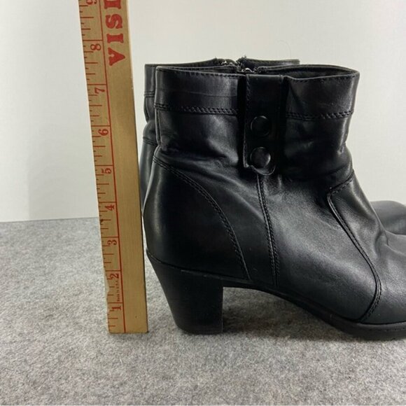 Clarks Gorgeous Black Leather Ankle Boots Women’s Size 9M - Picture 7 of 12